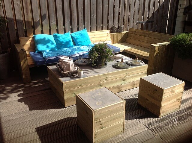 Gartenmöbel Set aus Holz